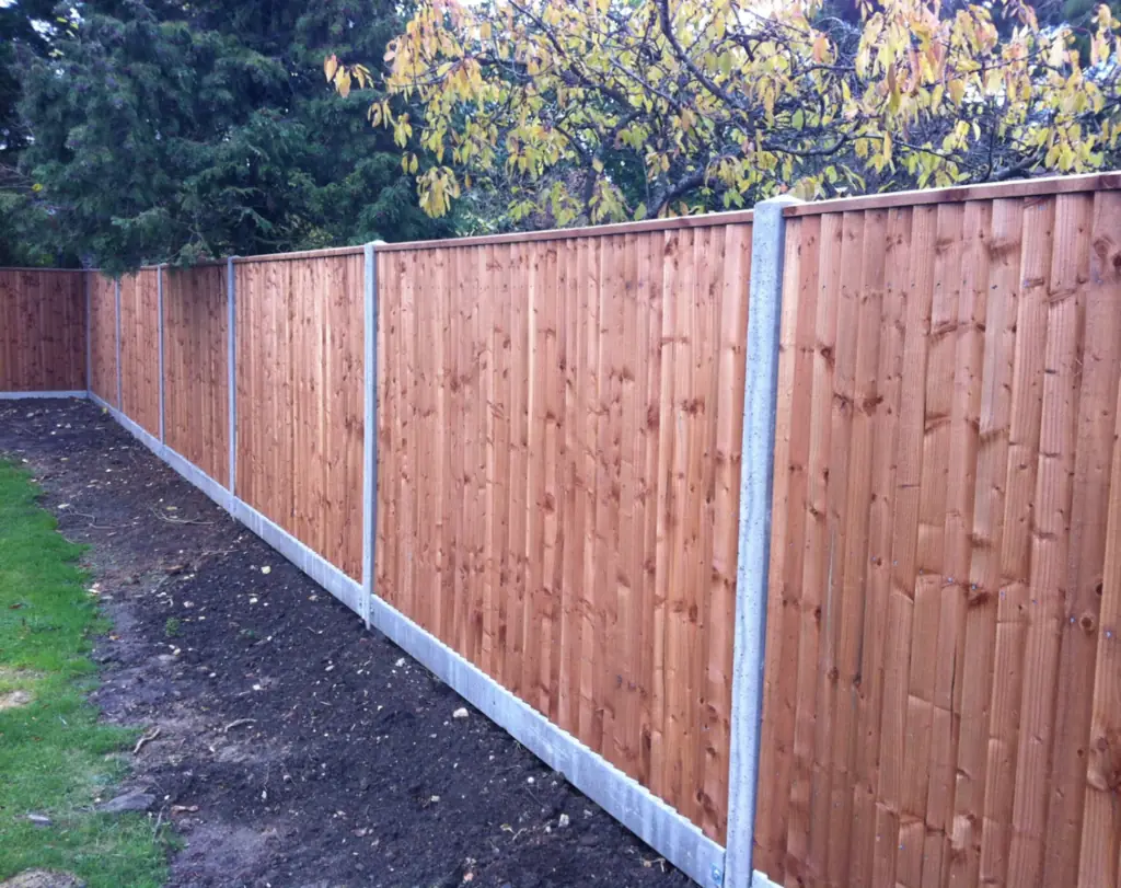 New close board garden fencing
